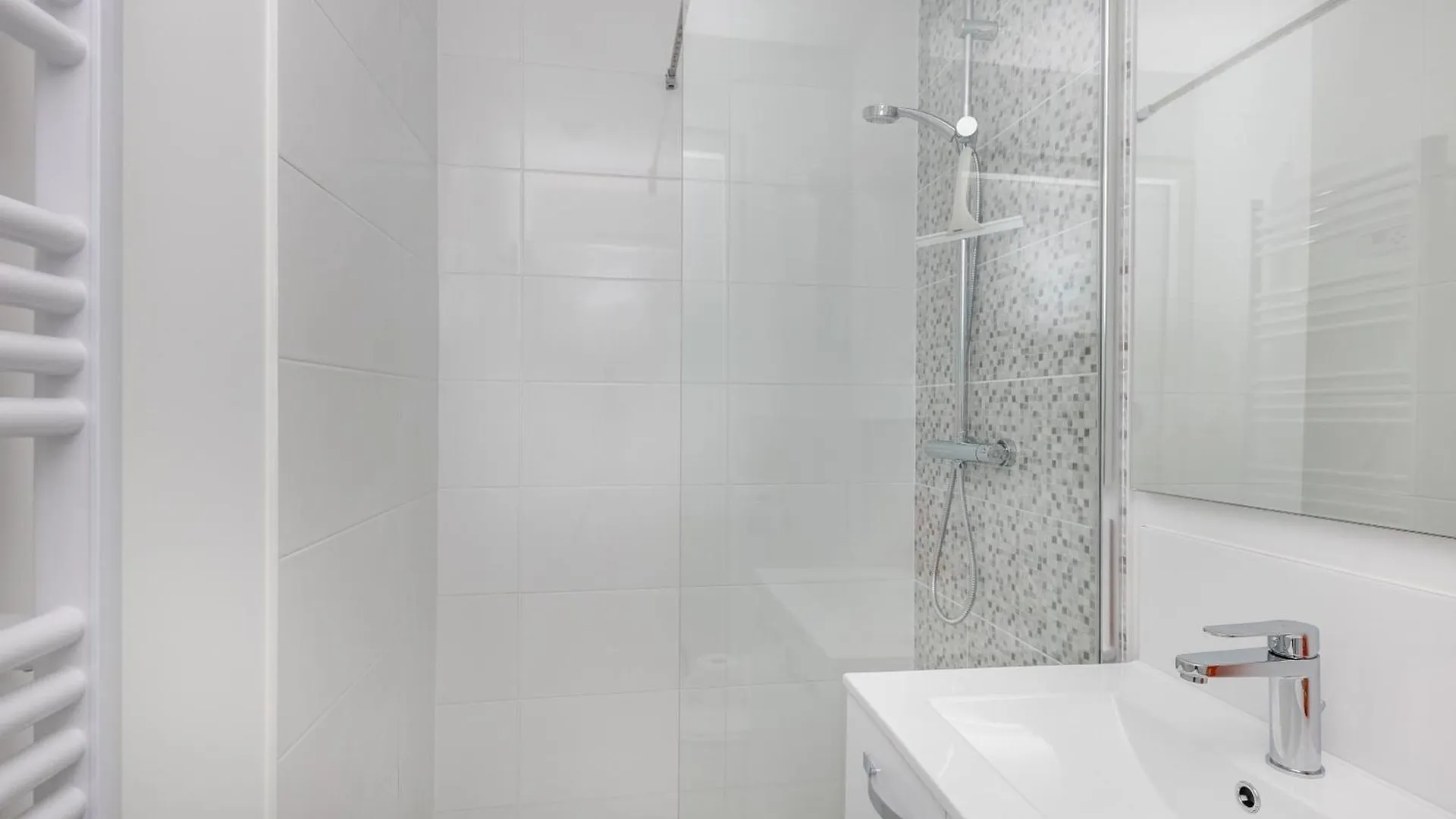 شقة Fee Viviane بريست